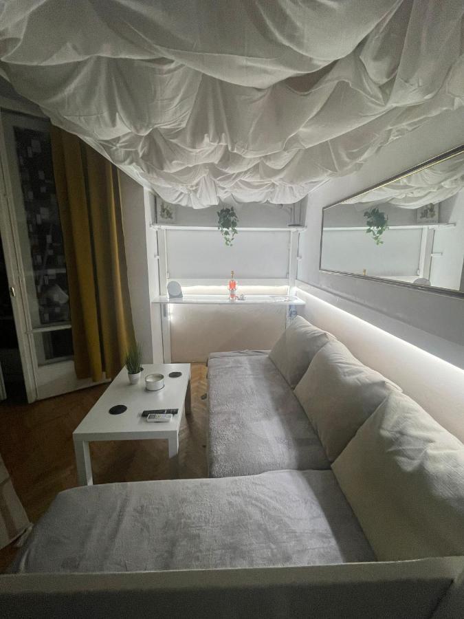 Appartement Cozy Studio Near Cismigiu Park à Bucarest Extérieur photo