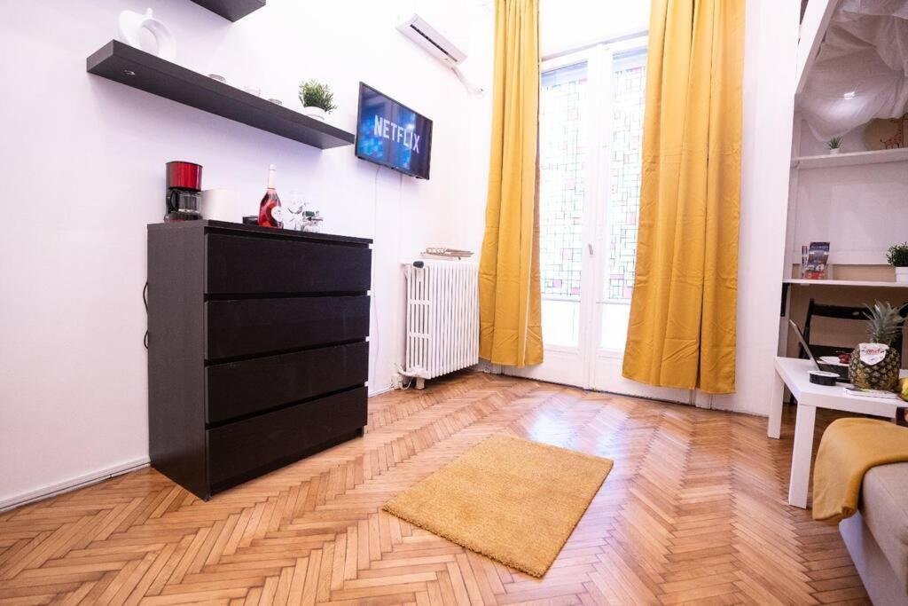 Appartement Cozy Studio Near Cismigiu Park à Bucarest Extérieur photo